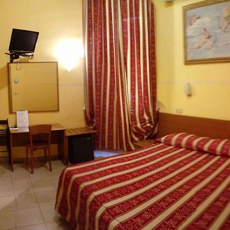 Soggiorno Comfort โรม ภายนอก รูปภาพ